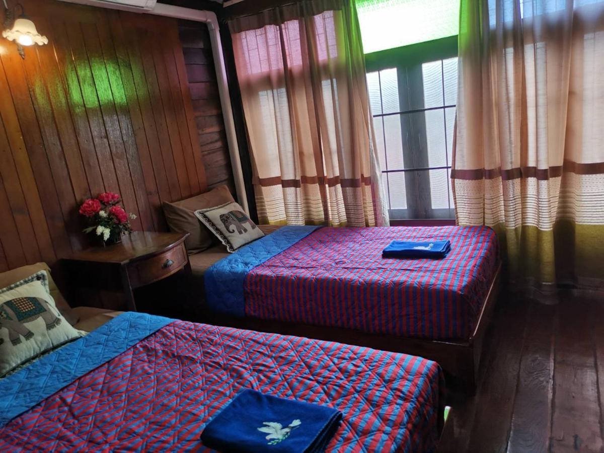 Baan Are Gong Riverside Homestay Ayutthaya Eksteriør billede