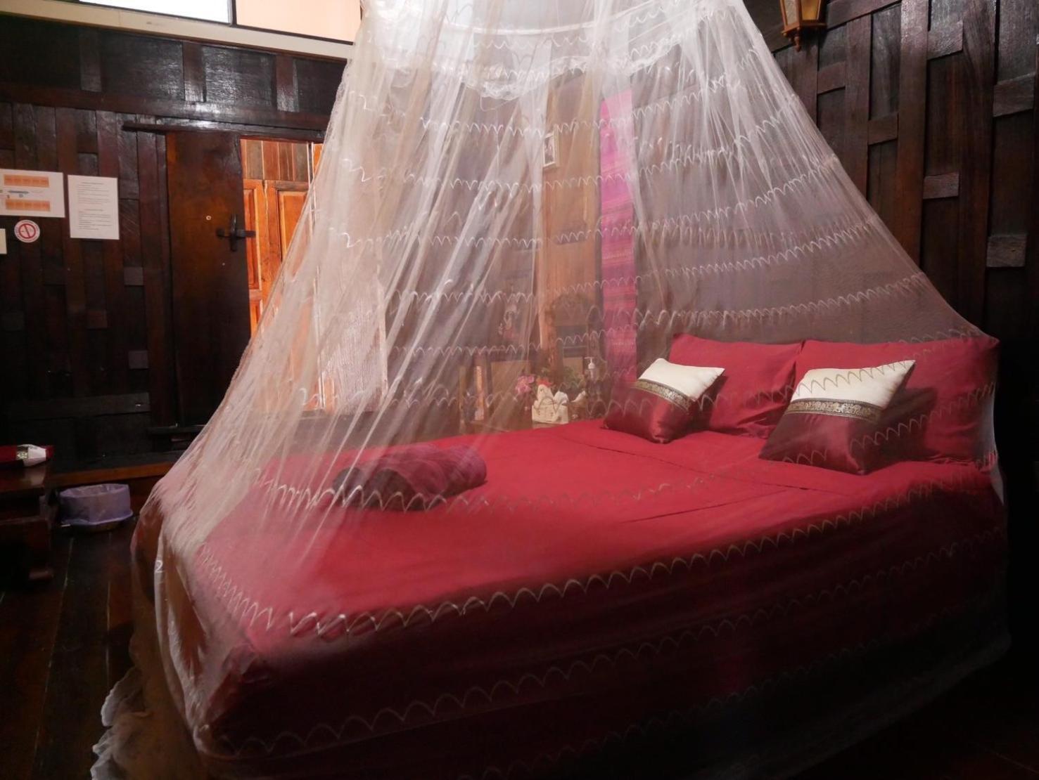 Baan Are Gong Riverside Homestay Ayutthaya Eksteriør billede