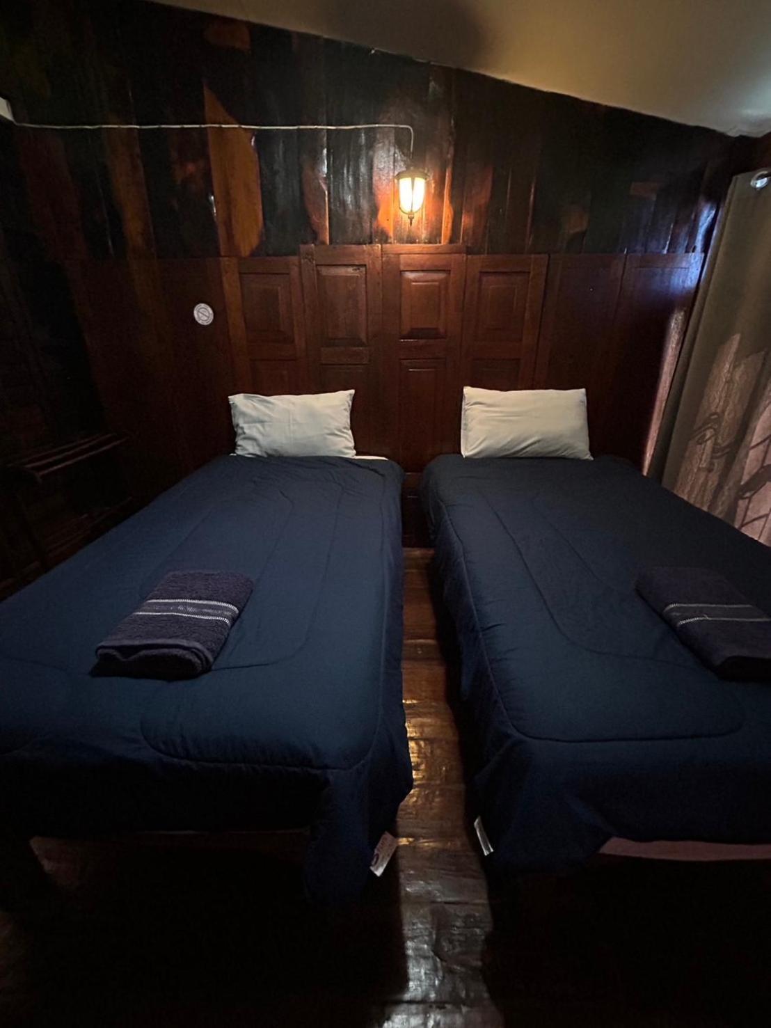 Baan Are Gong Riverside Homestay Ayutthaya Eksteriør billede