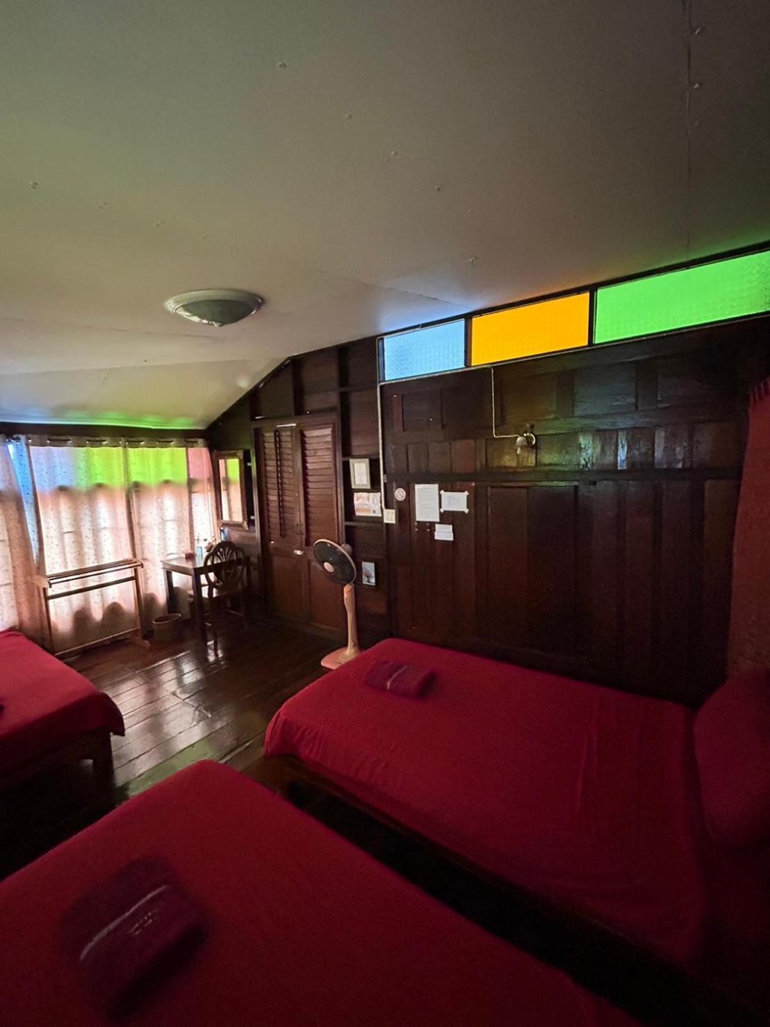 Baan Are Gong Riverside Homestay Ayutthaya Eksteriør billede