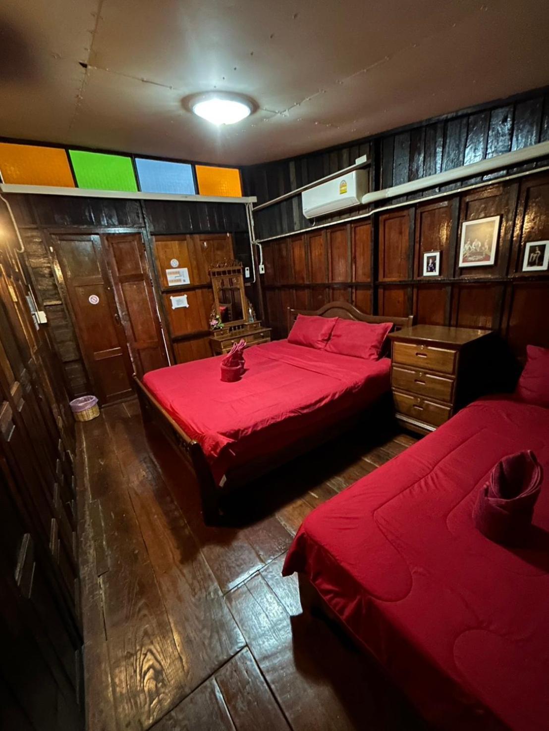 Baan Are Gong Riverside Homestay Ayutthaya Eksteriør billede