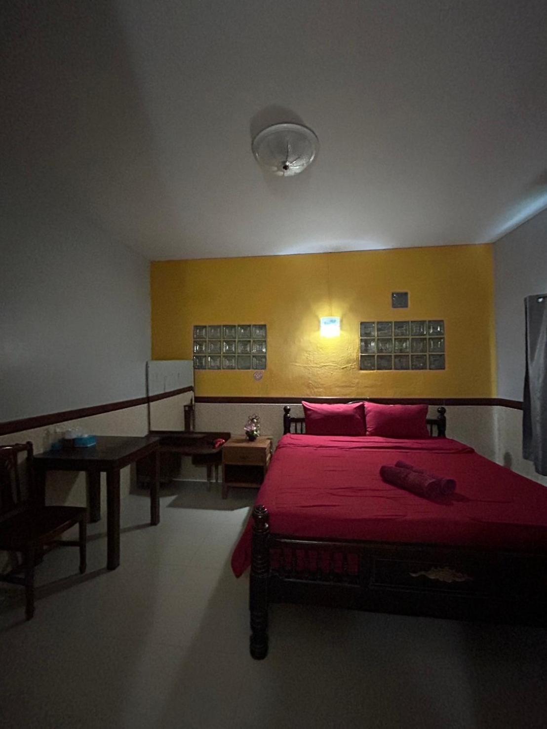 Baan Are Gong Riverside Homestay Ayutthaya Eksteriør billede