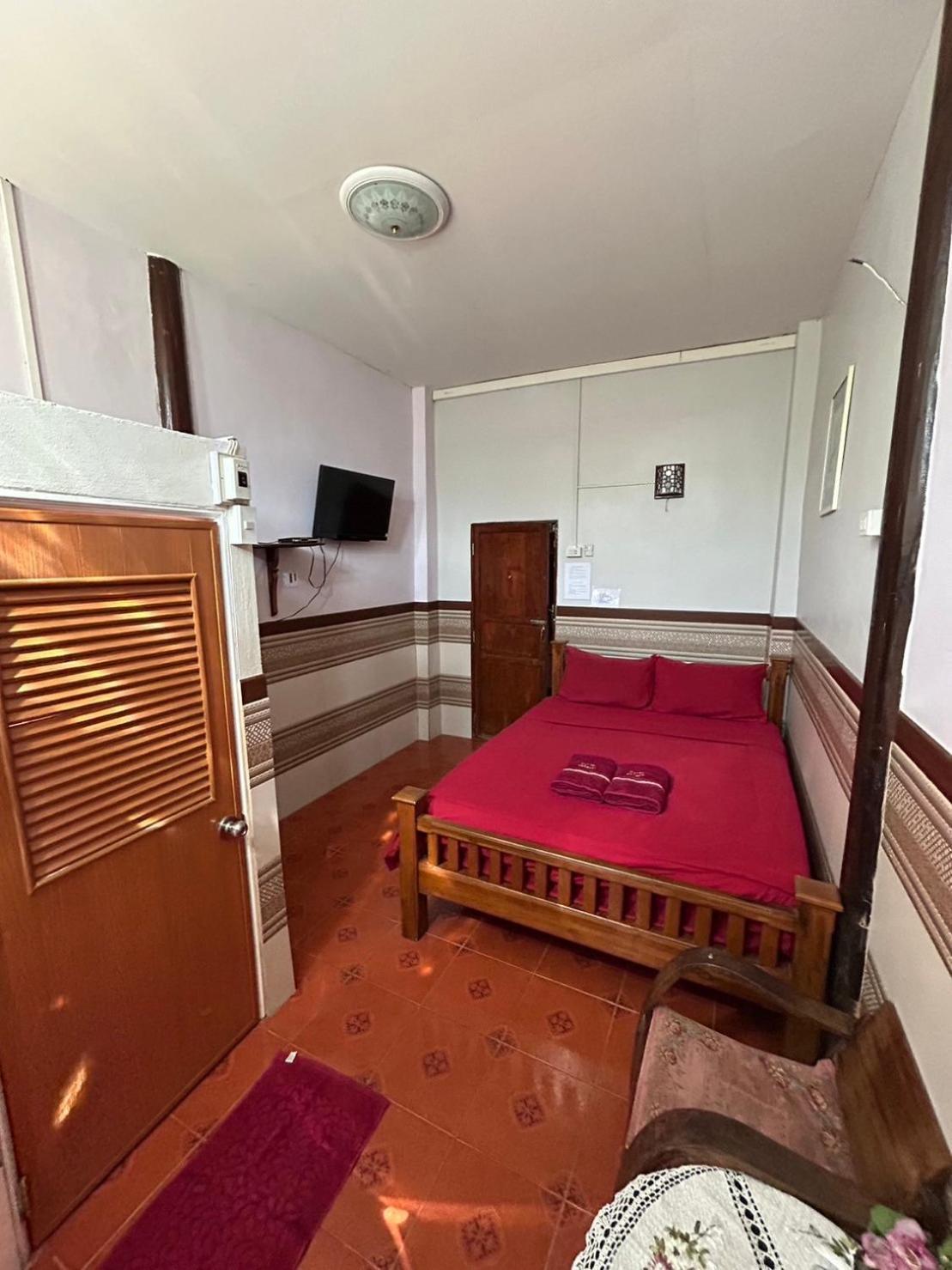 Baan Are Gong Riverside Homestay Ayutthaya Eksteriør billede