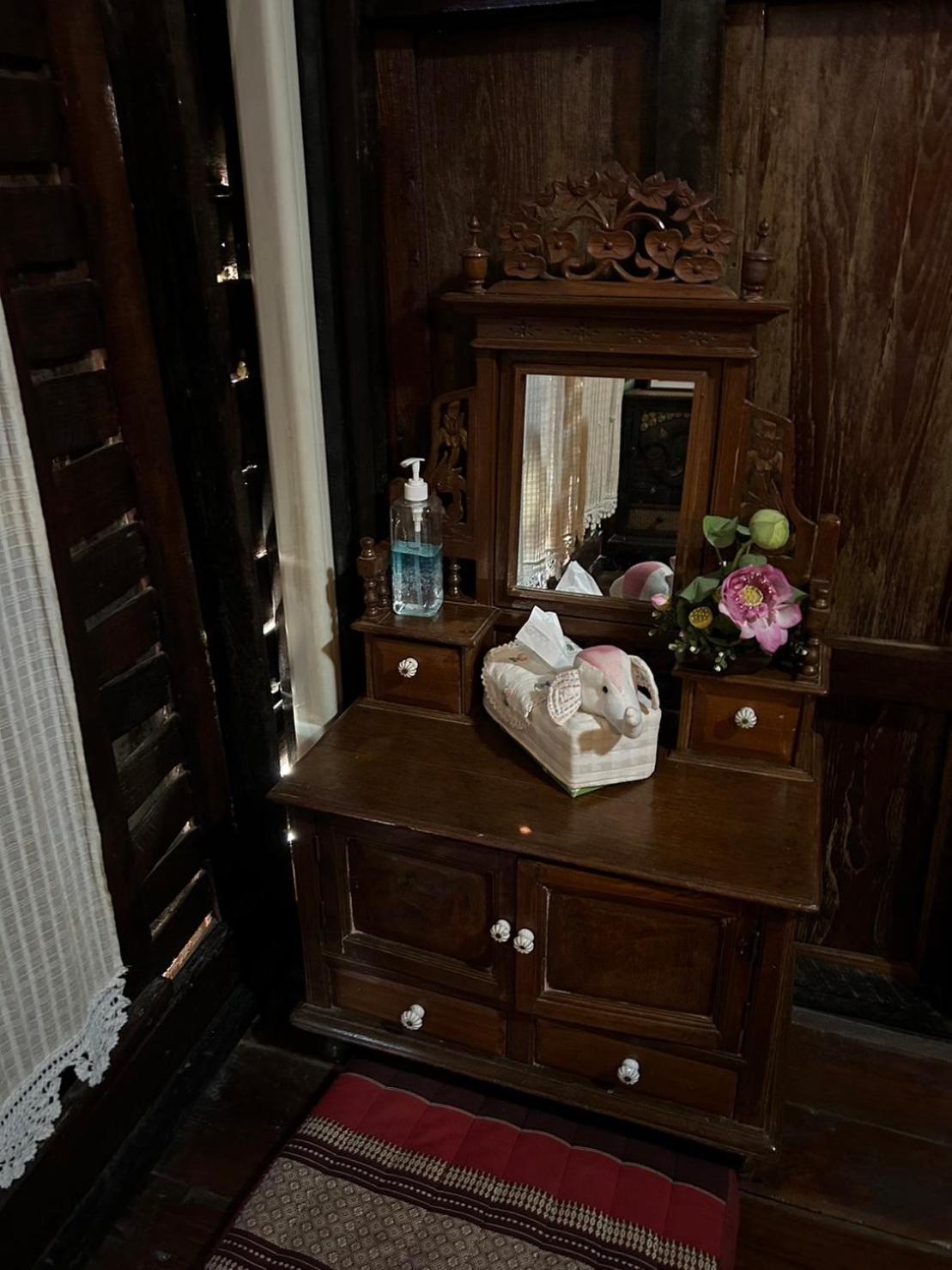 Baan Are Gong Riverside Homestay Ayutthaya Eksteriør billede
