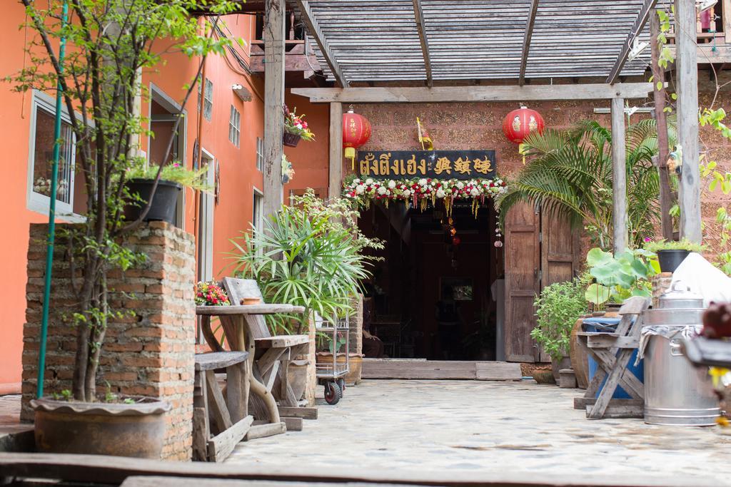 Baan Are Gong Riverside Homestay Ayutthaya Eksteriør billede